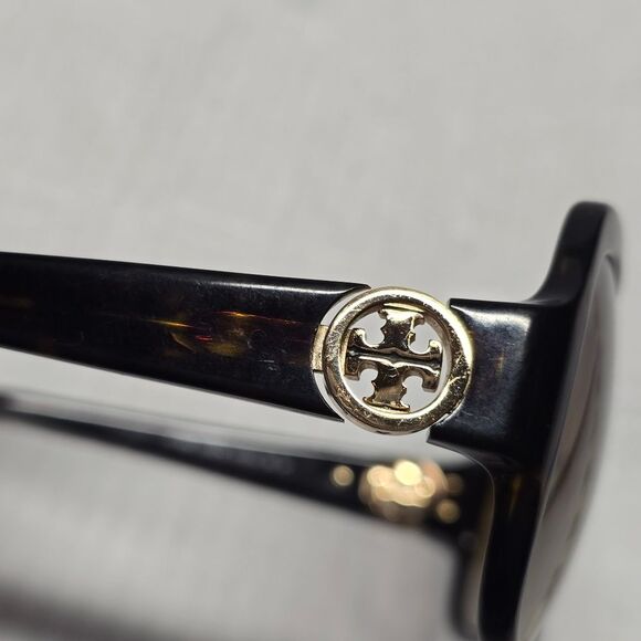 Tory Burch TY7059 Polarized Sunglasses Dark Tortoise Butterfly Frame main image 8